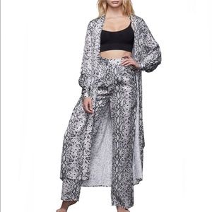 GOOD AMERICAN PYTHON ROBE - NWT!